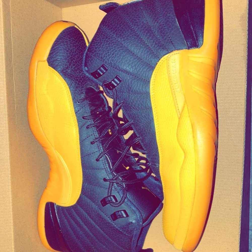 Jordan 12 black university gold